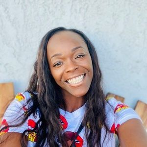 Meet your Posher, Jonisha